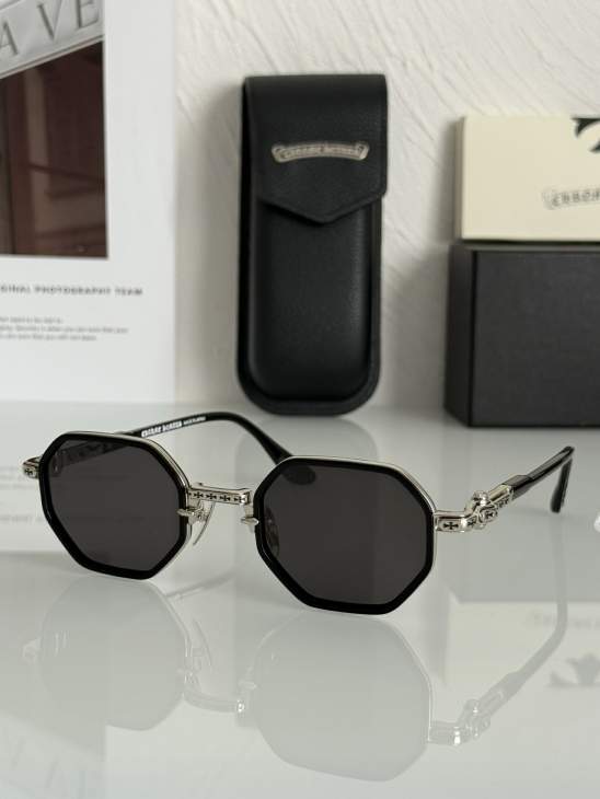 Picture of Chrome Hearts Sunglasses _SKUfw73376310fw